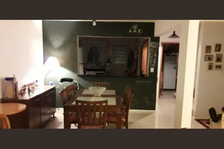 Casa à venda com 380m², 4 quartos e 3 vagas Casa à venda com 380m², 4 quartos e 3 vagasFoto 12