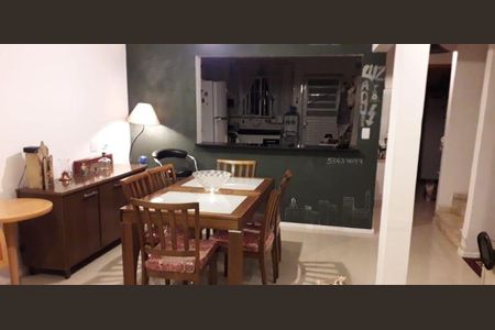 Casa à venda com 380m², 4 quartos e 3 vagas Casa à venda com 380m², 4 quartos e 3 vagasFoto 09
