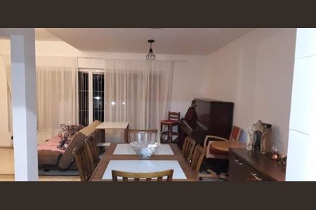 Casa à venda com 380m², 4 quartos e 3 vagas Casa à venda com 380m², 4 quartos e 3 vagasFoto 07