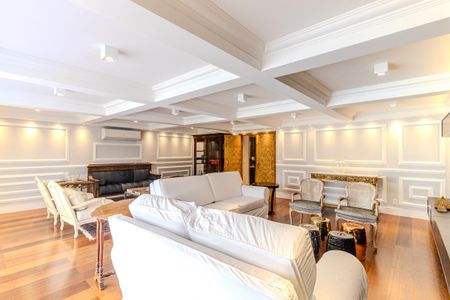 Apartamento à venda com 240m², 3 quartos e 3 vagasSala