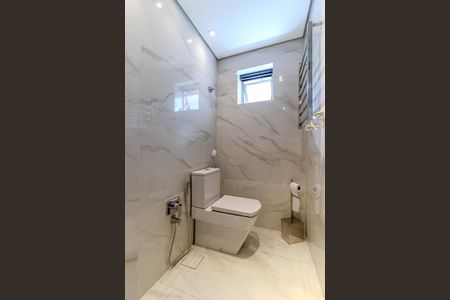 Apartamento à venda com 240m², 3 quartos e 3 vagasBanheiro Social