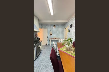 Casa à venda com 189m², 3 quartos e 2 vagas Casa à venda com 189m², 3 quartos e 2 vagasCozinha