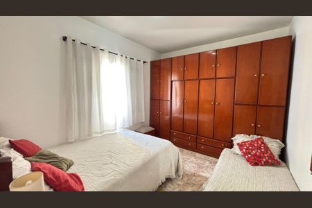 Casa à venda com 189m², 3 quartos e 2 vagas Casa à venda com 189m², 3 quartos e 2 vagasQuarto 1