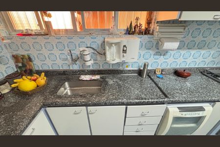 Casa à venda com 189m², 3 quartos e 2 vagas Casa à venda com 189m², 3 quartos e 2 vagasCozinha