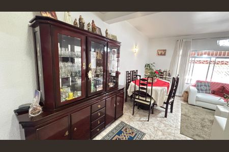 Casa à venda com 189m², 3 quartos e 2 vagas Casa à venda com 189m², 3 quartos e 2 vagasSala - Sala de Jantar