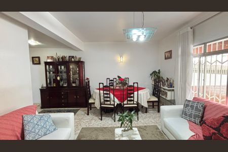 Casa à venda com 189m², 3 quartos e 2 vagas Casa à venda com 189m², 3 quartos e 2 vagasSala - Sala de Jantar