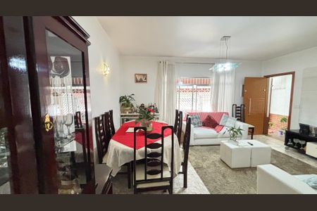 Casa à venda com 189m², 3 quartos e 2 vagas Casa à venda com 189m², 3 quartos e 2 vagasSala - Sala de Jantar