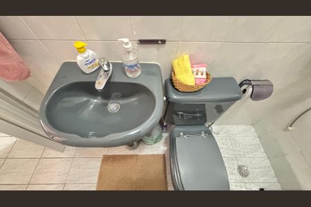 Casa à venda com 189m², 3 quartos e 2 vagas Casa à venda com 189m², 3 quartos e 2 vagasBanheiro de Serviço