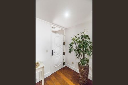 Casa de condomínio à venda com 290m², 3 quartos e 4 vagasSala