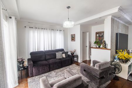 Casa de condomínio à venda com 290m², 3 quartos e 4 vagasSala