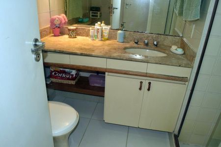 Apartamento à venda com 129m², 3 quartos e 2 vagasBanheiro Social