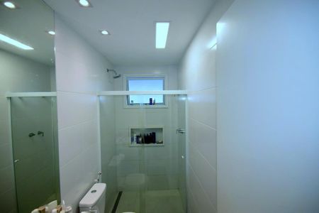 Apartamento à venda com 127m², 2 quartos e 2 vagasBanheiro da Suíte