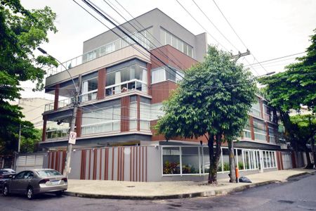 Apartamento à venda com 127m², 2 quartos e 2 vagasFachada