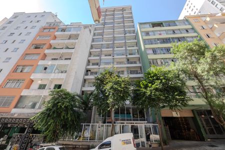 Studio para alugar com 27m², 1 quarto e sem vaga Studio para alugar com 27m², 1 quarto e sem vagaFachada