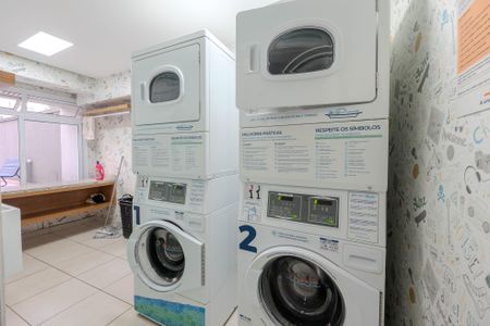 Studio para alugar com 27m², 1 quarto e sem vaga Studio para alugar com 27m², 1 quarto e sem vagaLavanderia
