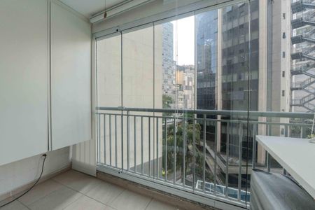 Studio para alugar com 27m², 1 quarto e sem vaga Studio para alugar com 27m², 1 quarto e sem vagaSacada