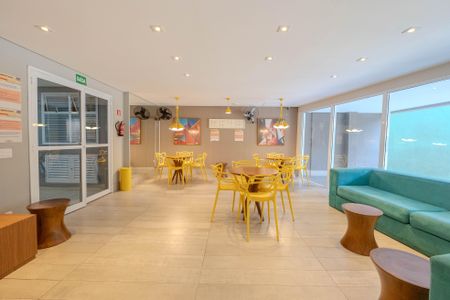 Studio para alugar com 27m², 1 quarto e sem vaga Studio para alugar com 27m², 1 quarto e sem vagaÁrea comum - Salão de festas