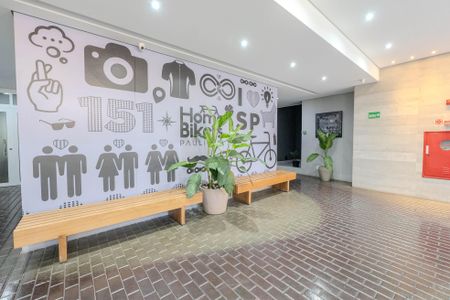 Studio para alugar com 27m², 1 quarto e sem vaga Studio para alugar com 27m², 1 quarto e sem vagaHall de entrada