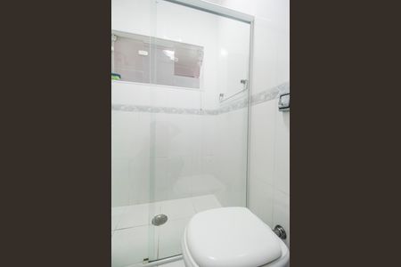 Casa de condomínio à venda com 290m², 3 quartos e 4 vagasBanheiro 2