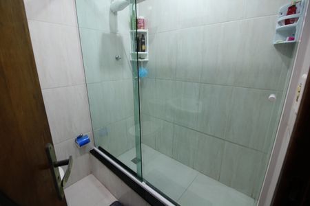 Casa à venda com 90m², 2 quartos e 2 vagasBanheiro Social