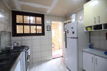 Casa à venda com 90m², 2 quartos e 2 vagasCozinha
