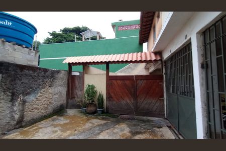 Casa à venda com 90m², 2 quartos e 2 vagasFachada Interna