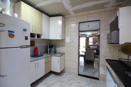 Casa à venda com 90m², 2 quartos e 2 vagasCozinha