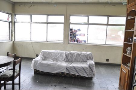 Casa à venda com 300m², 4 quartos e 4 vagasSala 2