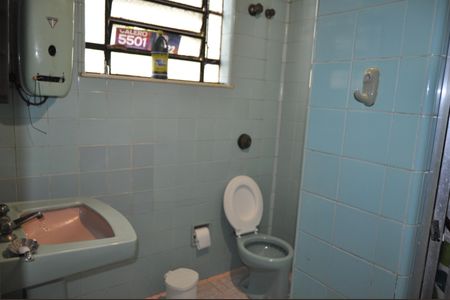 Casa à venda com 300m², 4 quartos e 4 vagasBanheiro