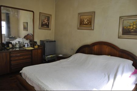 Casa à venda com 300m², 4 quartos e 4 vagasQuarto