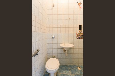 Casa para alugar com 181m², 2 quartos e 2 vagasBanheiro de Serviço