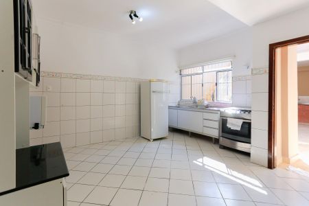 Casa para alugar com 181m², 2 quartos e 2 vagasCozinha
