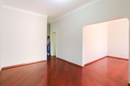 Casa para alugar com 181m², 2 quartos e 2 vagasSala