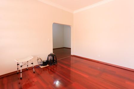 Casa para alugar com 181m², 2 quartos e 2 vagasSala