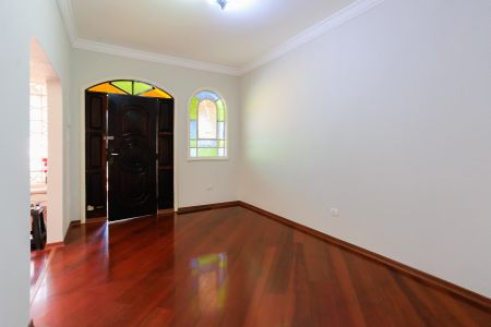 Casa para alugar com 181m², 2 quartos e 2 vagasSala