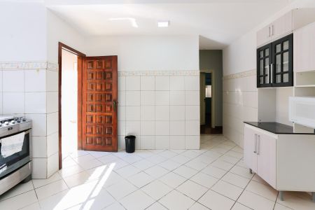 Casa para alugar com 181m², 2 quartos e 2 vagasCozinha