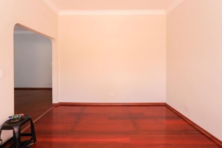 Casa para alugar com 181m², 2 quartos e 2 vagasSala