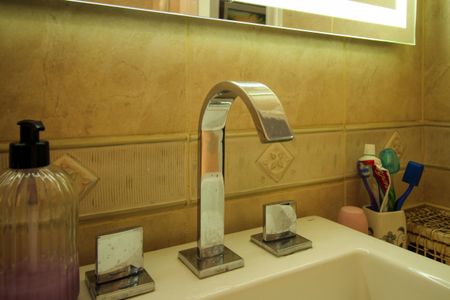 Apartamento à venda com 120m², 3 quartos e 2 vagas Apartamento à venda com 120m², 3 quartos e 2 vagasBanheiro Social