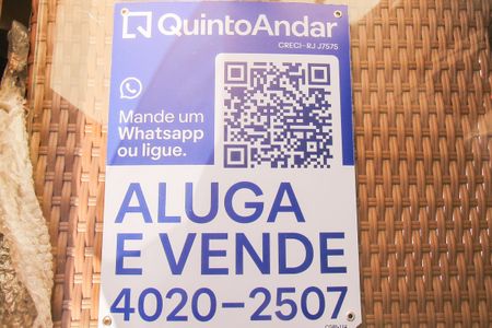 Apartamento à venda com 120m², 3 quartos e 2 vagas Apartamento à venda com 120m², 3 quartos e 2 vagasPlaquinha