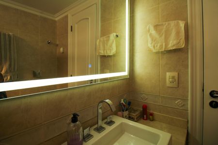 Apartamento à venda com 120m², 3 quartos e 2 vagas Apartamento à venda com 120m², 3 quartos e 2 vagasBanheiro Social