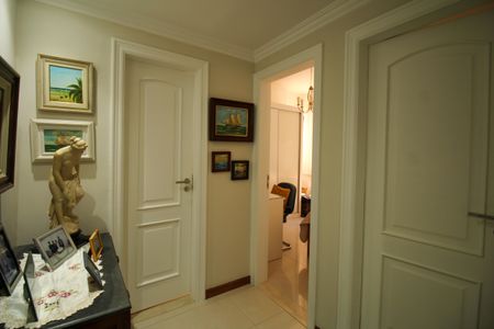 Apartamento à venda com 120m², 3 quartos e 2 vagas Apartamento à venda com 120m², 3 quartos e 2 vagasCorredor