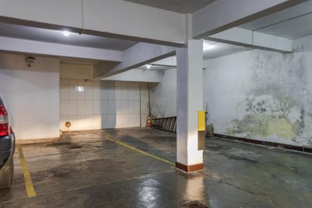 Apartamento à venda com 130m², 3 quartos e 1 vaga Apartamento à venda com 130m², 3 quartos e 1 vagaGaragem