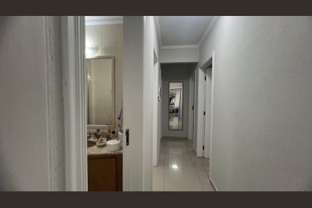 Apartamento à venda com 114m², 3 quartos e sem vagaCorredor