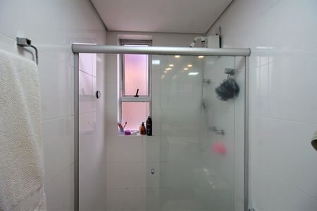 Apartamento à venda com 364m², 4 quartos e 4 vagasBanheiro da Suíte 2