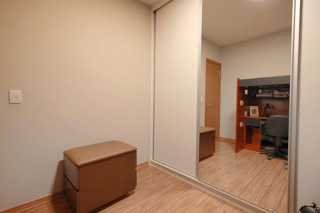 Apartamento à venda com 364m², 4 quartos e 4 vagasQuarto 2