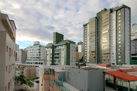 Apartamento à venda com 364m², 4 quartos e 4 vagasVista