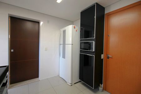Apartamento à venda com 364m², 4 quartos e 4 vagasCozinha