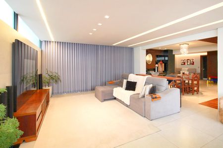 Apartamento à venda com 364m², 4 quartos e 4 vagasVaranda coberta