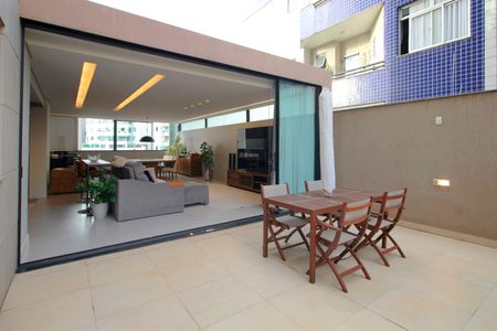 Apartamento à venda com 364m², 4 quartos e 4 vagasÁrea comum