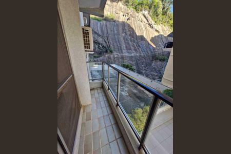 Apartamento à venda com 65m², 1 quarto e 1 vaga